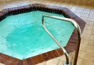 מלון Courtyard By Marriott Memphis Airport