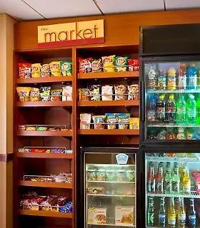 מלון Courtyard By Marriott Memphis Airport
